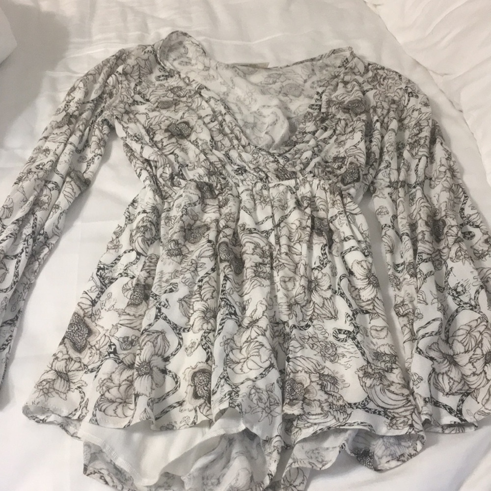 FLORAL PRINT LONG SLEEVE ROMPER